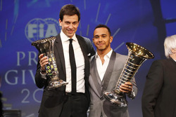 Lewis Hamilton, Mercedes AMG F1, Toto Wolff, Mercedes AMG F1 Accionista y Director Ejecutivo