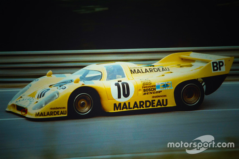 Porsche 917K/81 команды Porsche Kremer Racing, 1981 год: Боб Уоллек, Ксавье Лапейр, Ги Шассё