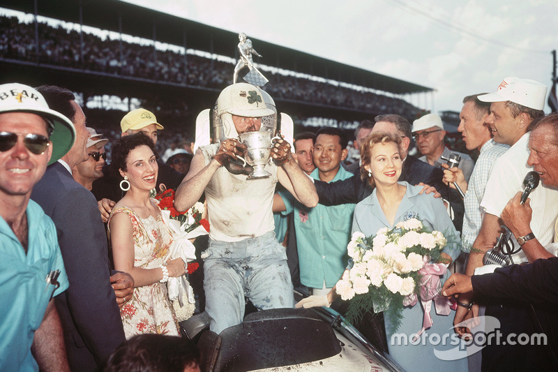 1956: Pat Flaherty