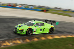 飞蜥车队45号奥迪R8 LMS ultra:尼克·琼森、皮埃尔·卡弗尔、克里斯托弗·哈瑟、特雷西·克罗恩