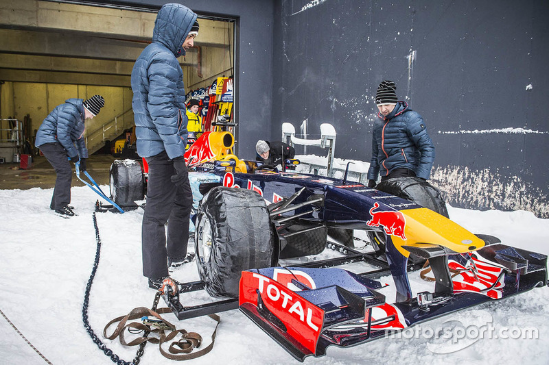 Red Bull RB7 es preparado
