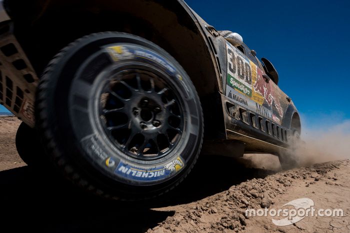 #300 Mini: Nasser Al-Attiyah y Matthieu Baumel