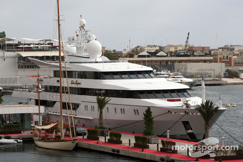 The boat of Vijay Mallya, Force India F1 Team, Owner and Kingfisher CEO, the Indian Empress at