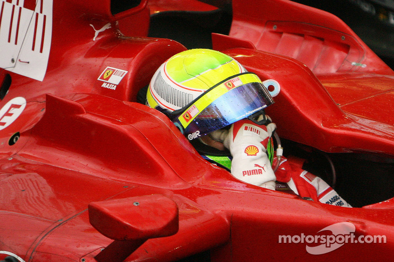 2008: Felipe Massa vence, mas chora ao perder o título para Lewis Hamilton