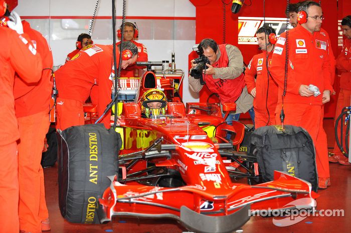 Valentino Rossi en el Ferrari F2008