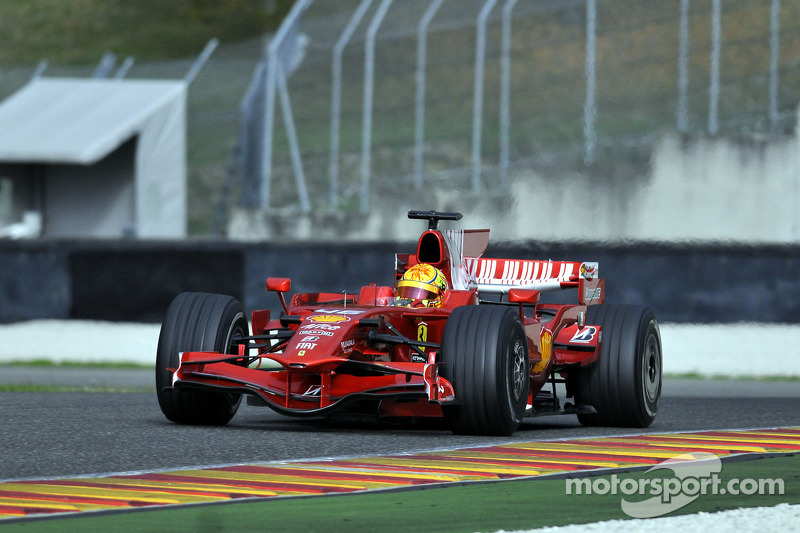 Valentino Rossi tests the Ferrari F2008