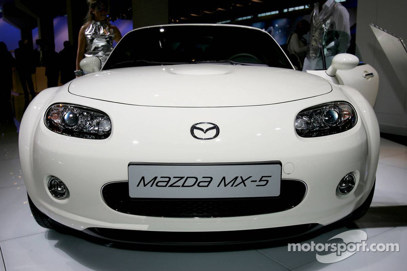 Mazda MX-5 Niseko at Bologna Motor Show Mazda MX-5 Niseko at Bologna Motor Show