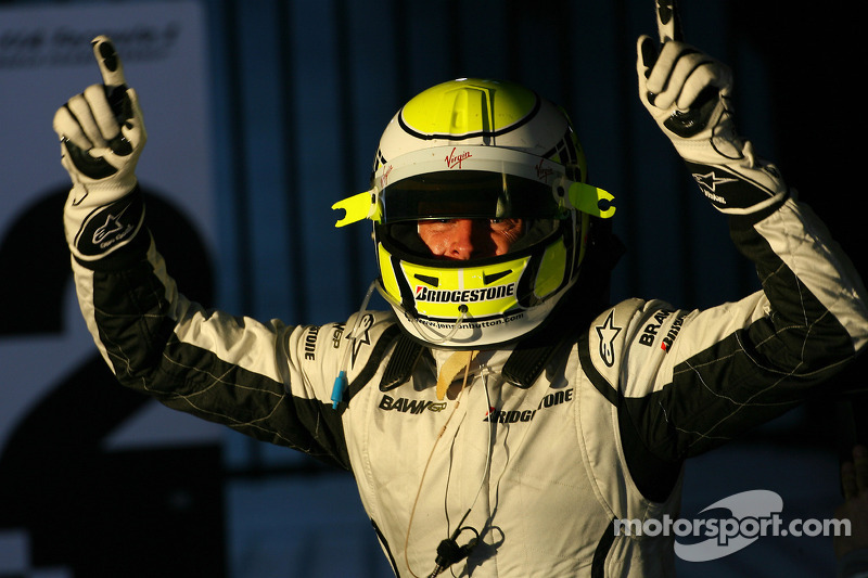 Jenson Button, Brawn GP, kutlama yapıyor