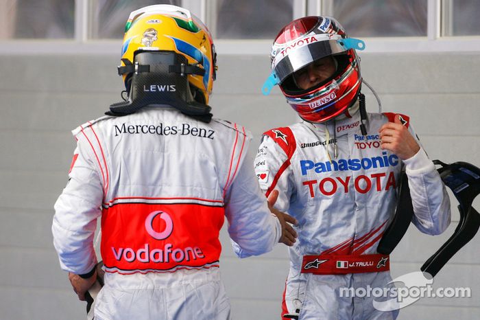Lewis Hamilton, McLaren Mercedes y Jarno Trulli, Toyota F1 Team