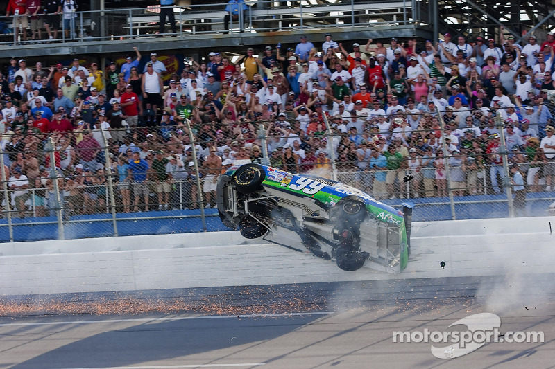 Talladega 2009: Horrorcrash in der letzten Runde
