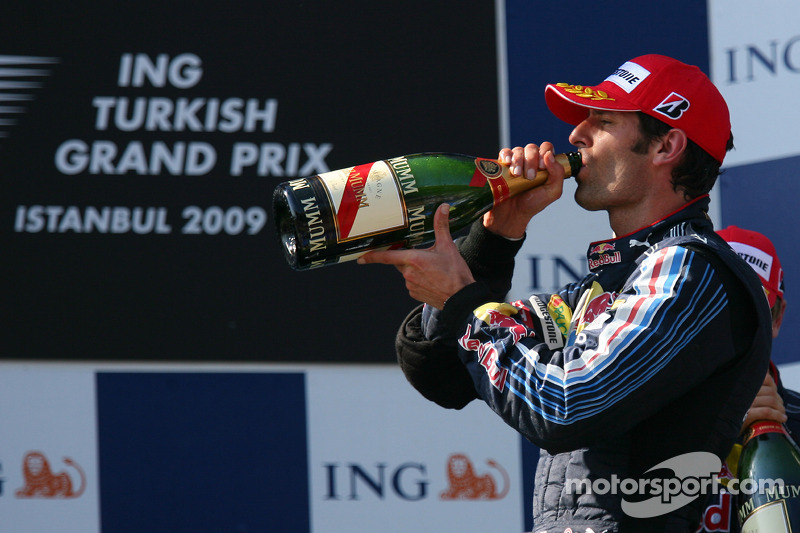 Подіум: другий призер Марк Веббер, Red Bull Renault