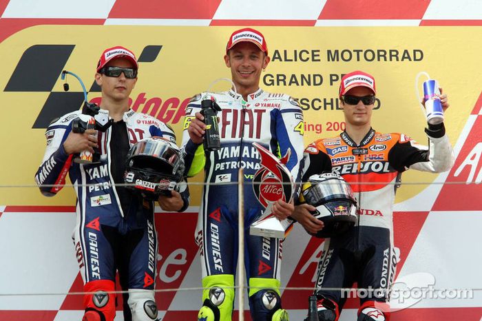 Podio: 1º Valentino Rossi, 2º Jorge Lorenzo, 3º Dani Pedrosa