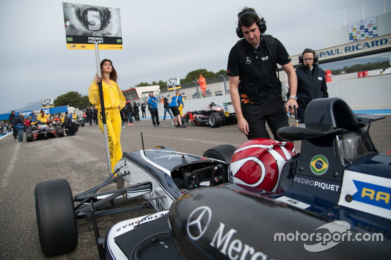 Pedro Piquet, Van Amersfoort Racing Dallara F312 Mercedes-Benz, Chica de la parrilla