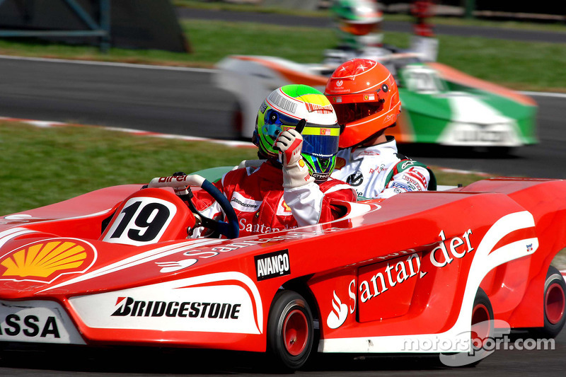 2. race: Felipe Massa wins front, Michael Schumacher