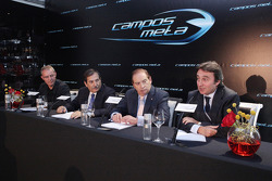Adrian Campos habla en la conferencia de prensa