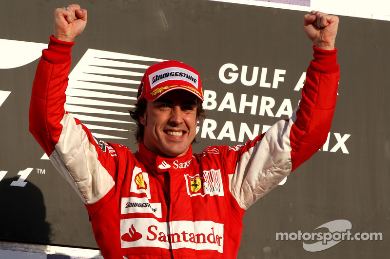 Подіум: переможець Фернандо Алонсо, Ferrari