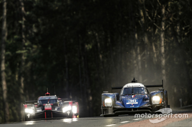 #36 Signatech Alpine A460: Gustavo Menezes, Nicolas Lapierre, Stéphane Richelmi