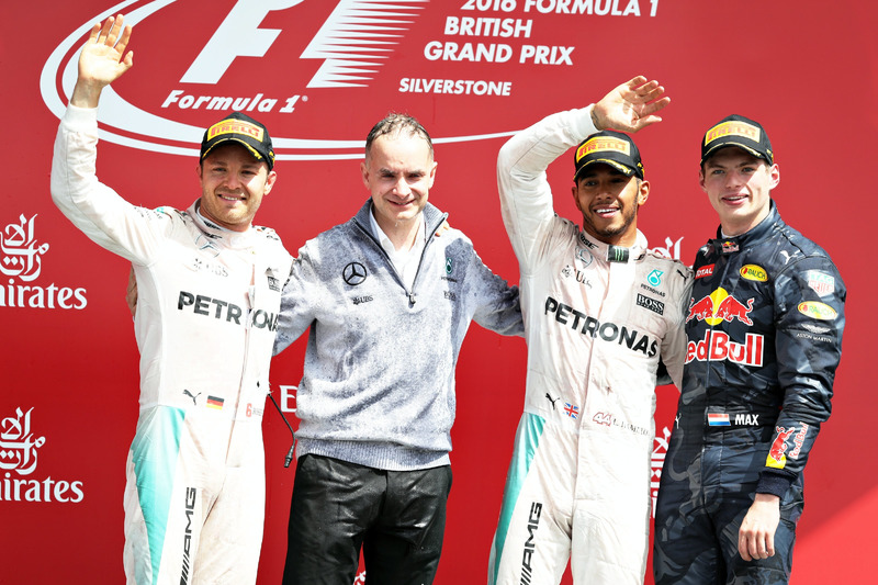 Podio de F1 en Silverstone 2016: 1. Lewis Hamilton, 2. Nico Rosberg, 3.Max Verstappen